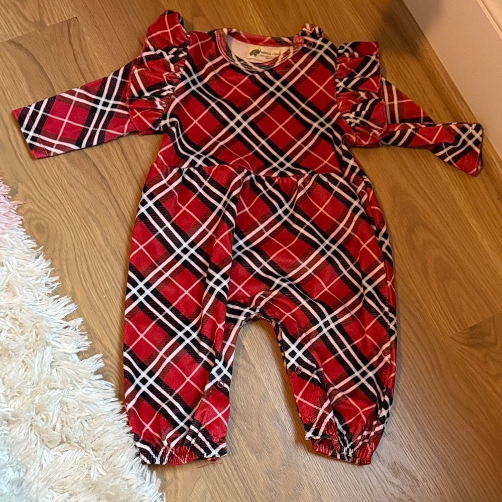Monica and Andy Red velour Plaid Baby Romper 3-6M